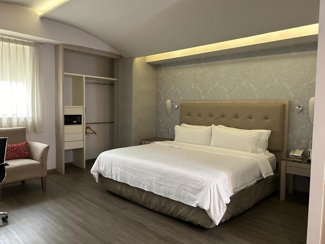 Holiday Inn Express Mexico- Toreo By Ihg Zewnętrze zdjęcie
