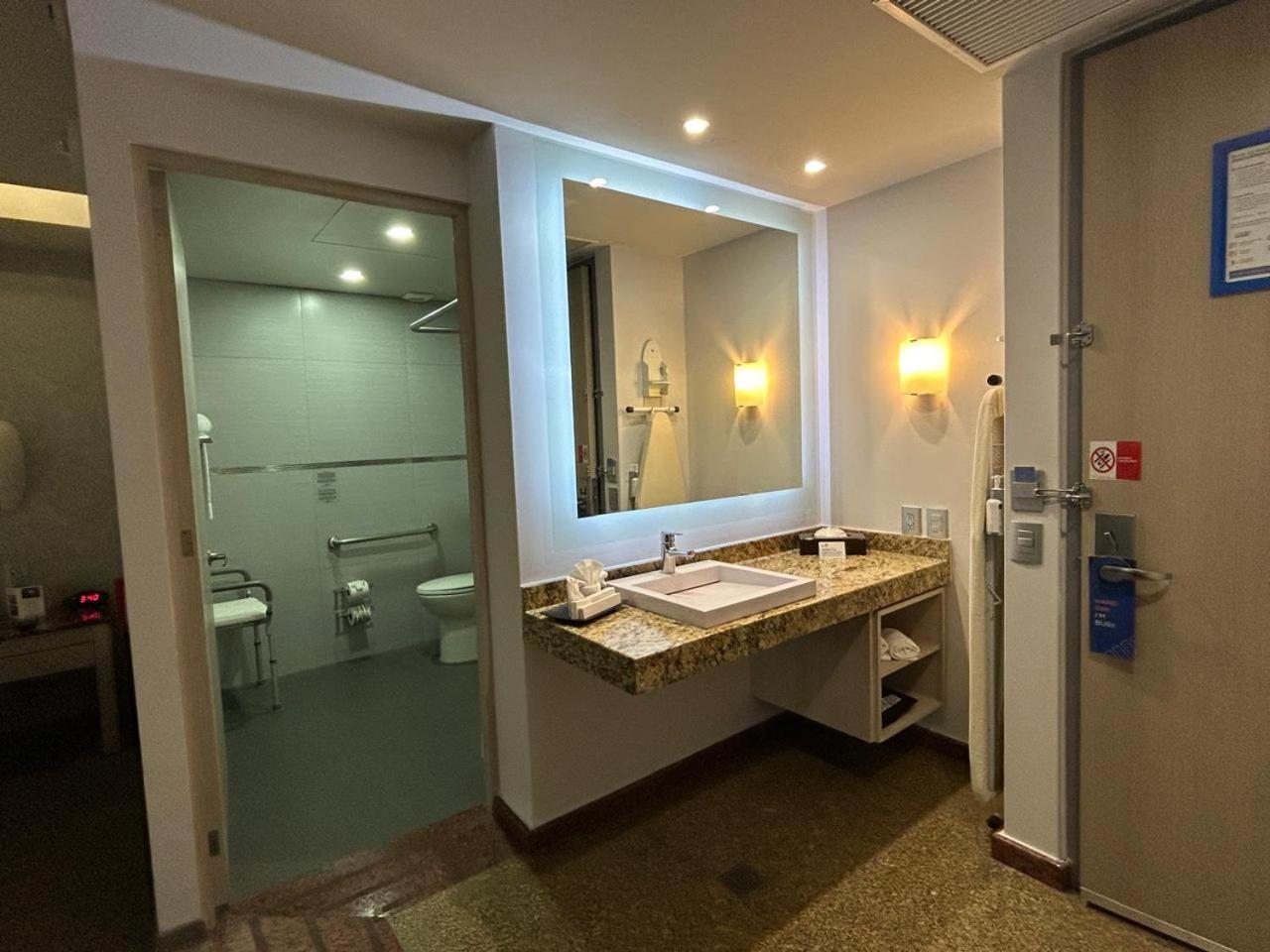 Holiday Inn Express Mexico- Toreo By Ihg Zewnętrze zdjęcie